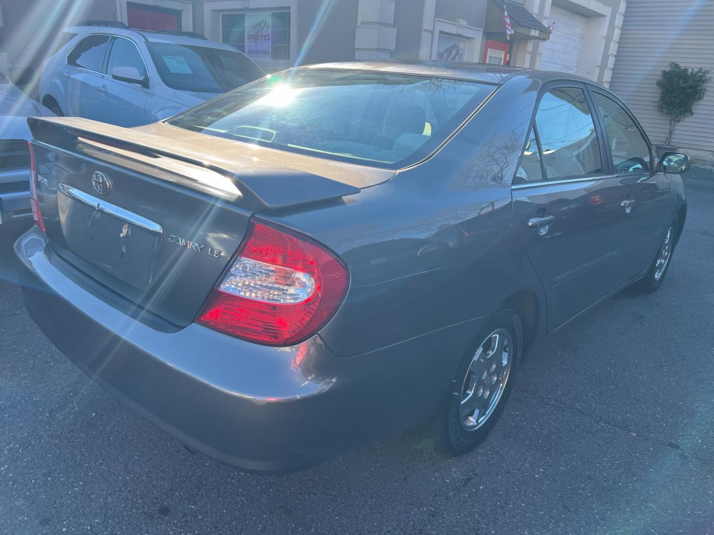 2003 charcoal /beige Toyota Camry LE (4T1BE32K63U) with an 2.4L L4 DOHC 16V engine, located at 1018 Brunswick Ave, Trenton, NJ, 08638, (609) 989-0900, 40.240086, -74.748085 - Photo#7